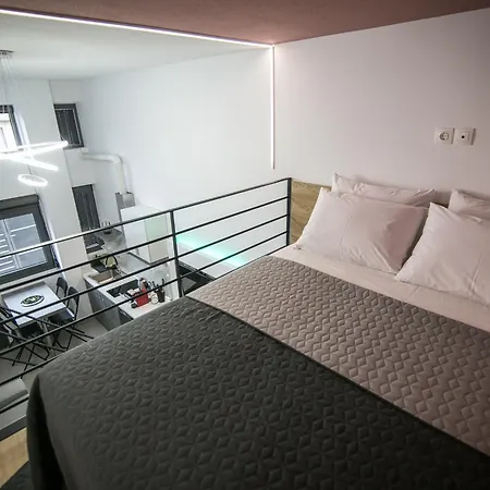 Meteora Loft 2 アパート *