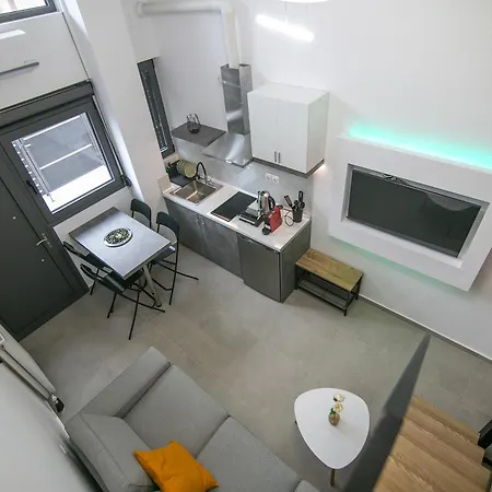 Meteora Loft 2 * カランバカ